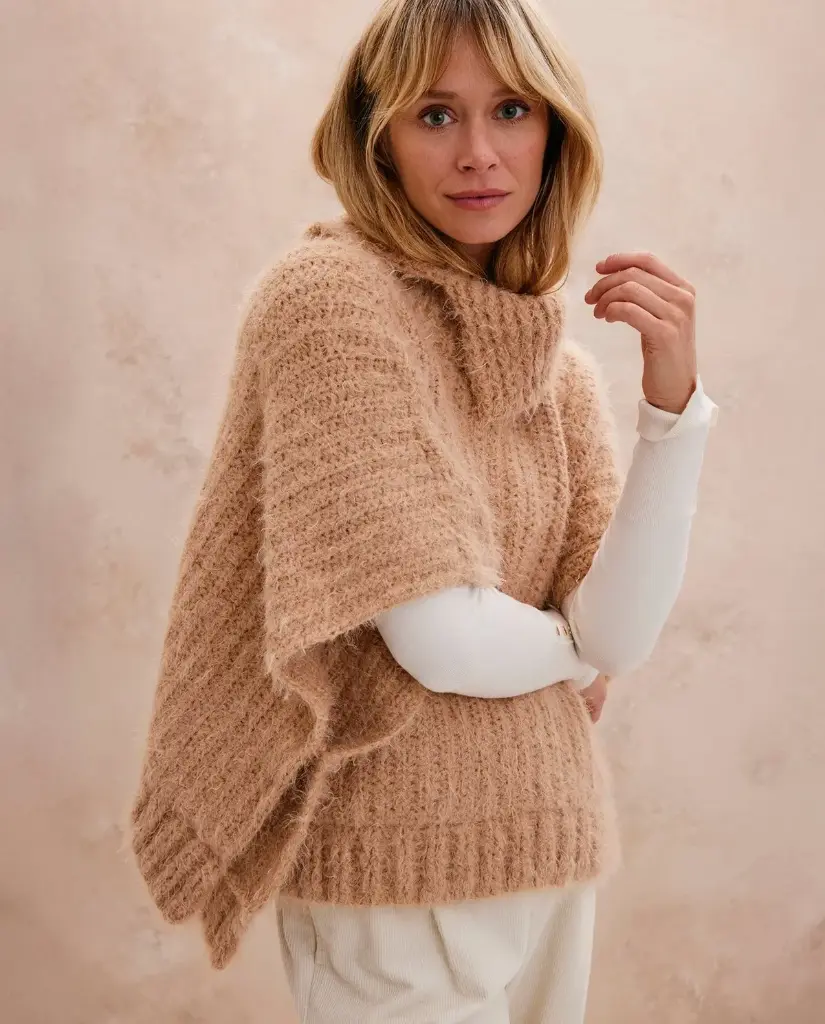 Votre patron Phildar gratuit à l'achat de votre laine : Poncho Selma - crochet