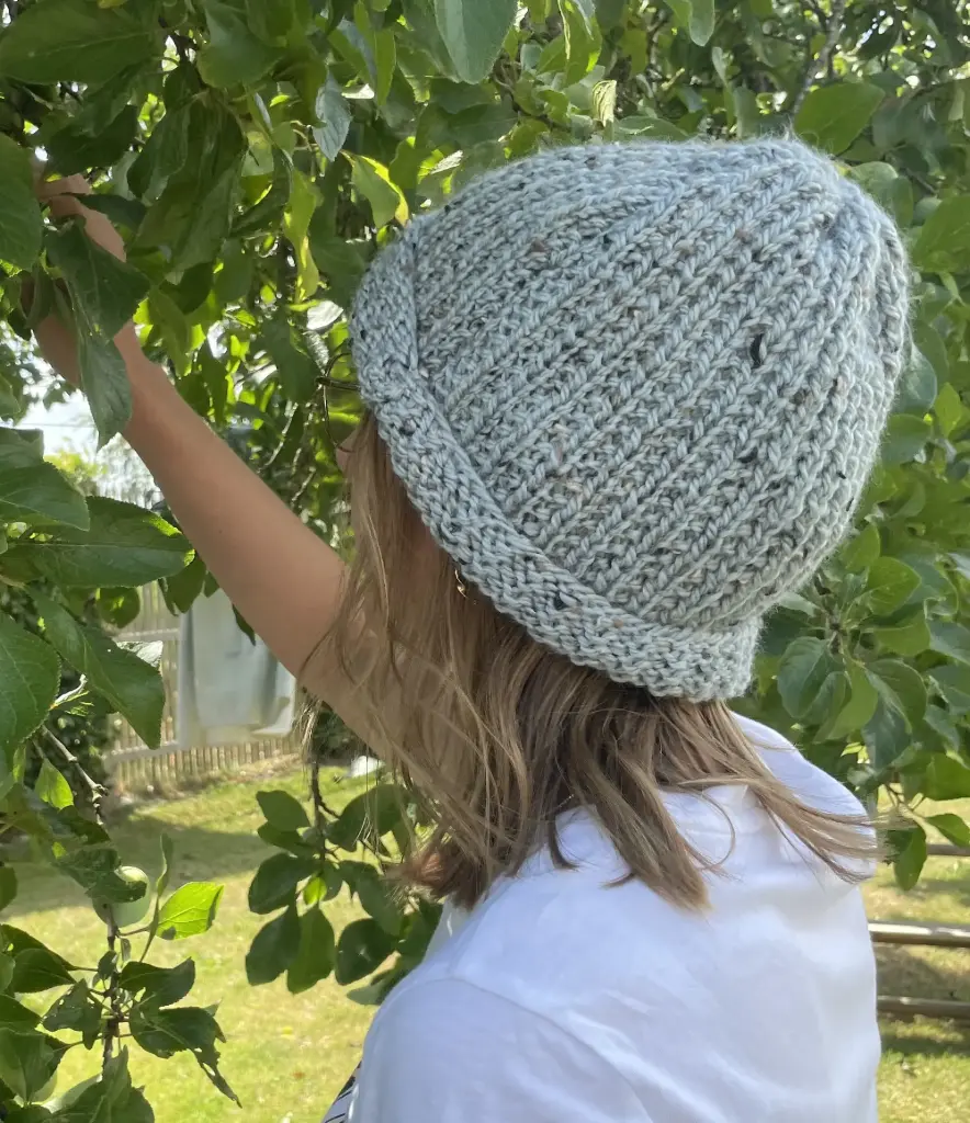 Bonnet bleu tendre - collection "Tout doux"   